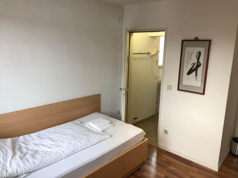 Hotel Kriftelerhof Buitenkant foto