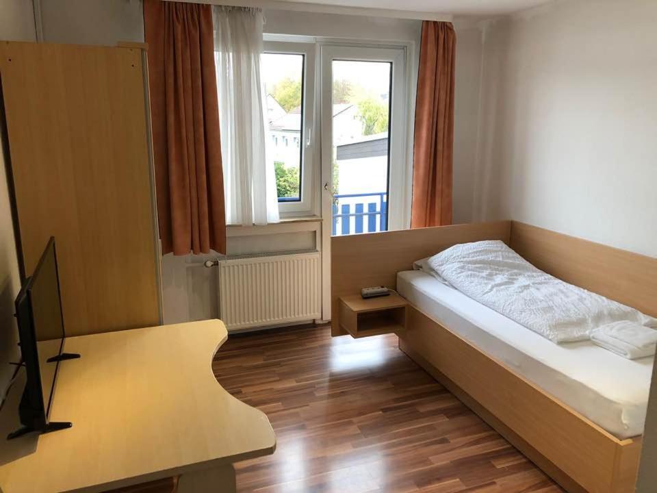 Hotel Kriftelerhof Buitenkant foto